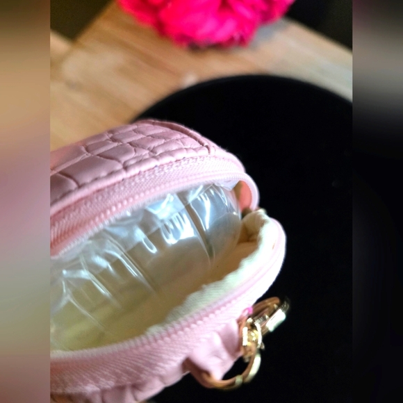 Pink Bling Baseball Cap Handbag Charm – Sparkly Keychain with Storage - Picture 4 of 6